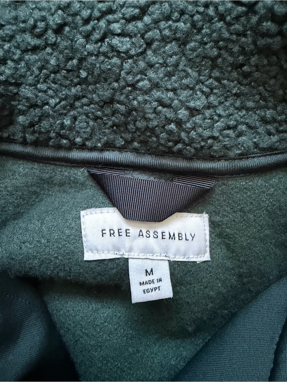 Free Assembly Women’s Green Zip Teddy Bomber Jacket Size M - Picture 4 of 5